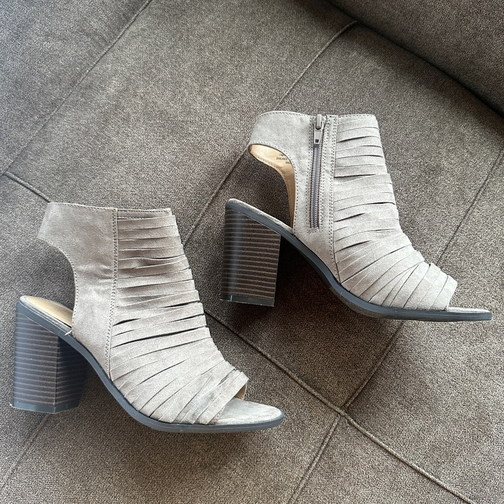 No Boundaries Taupe Peep Toe Bootie Size 8